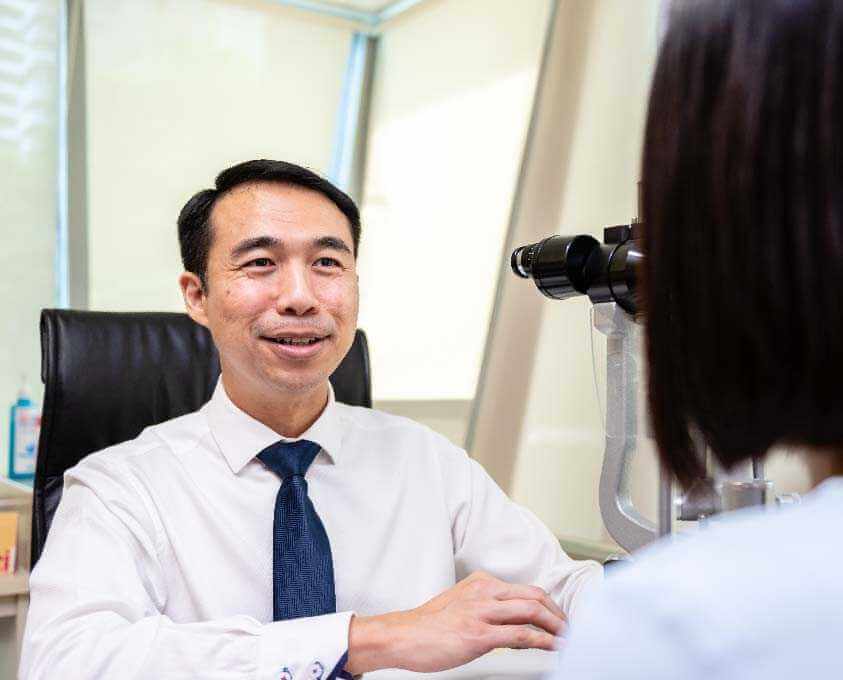 Dr Lee Sao Bing - Eye Doctor